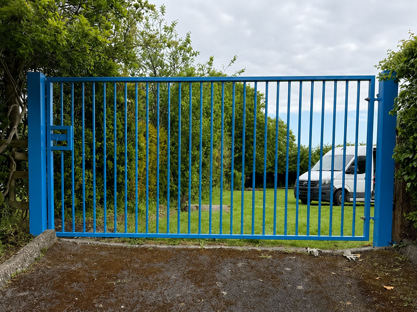 Gate installation for controlled site access